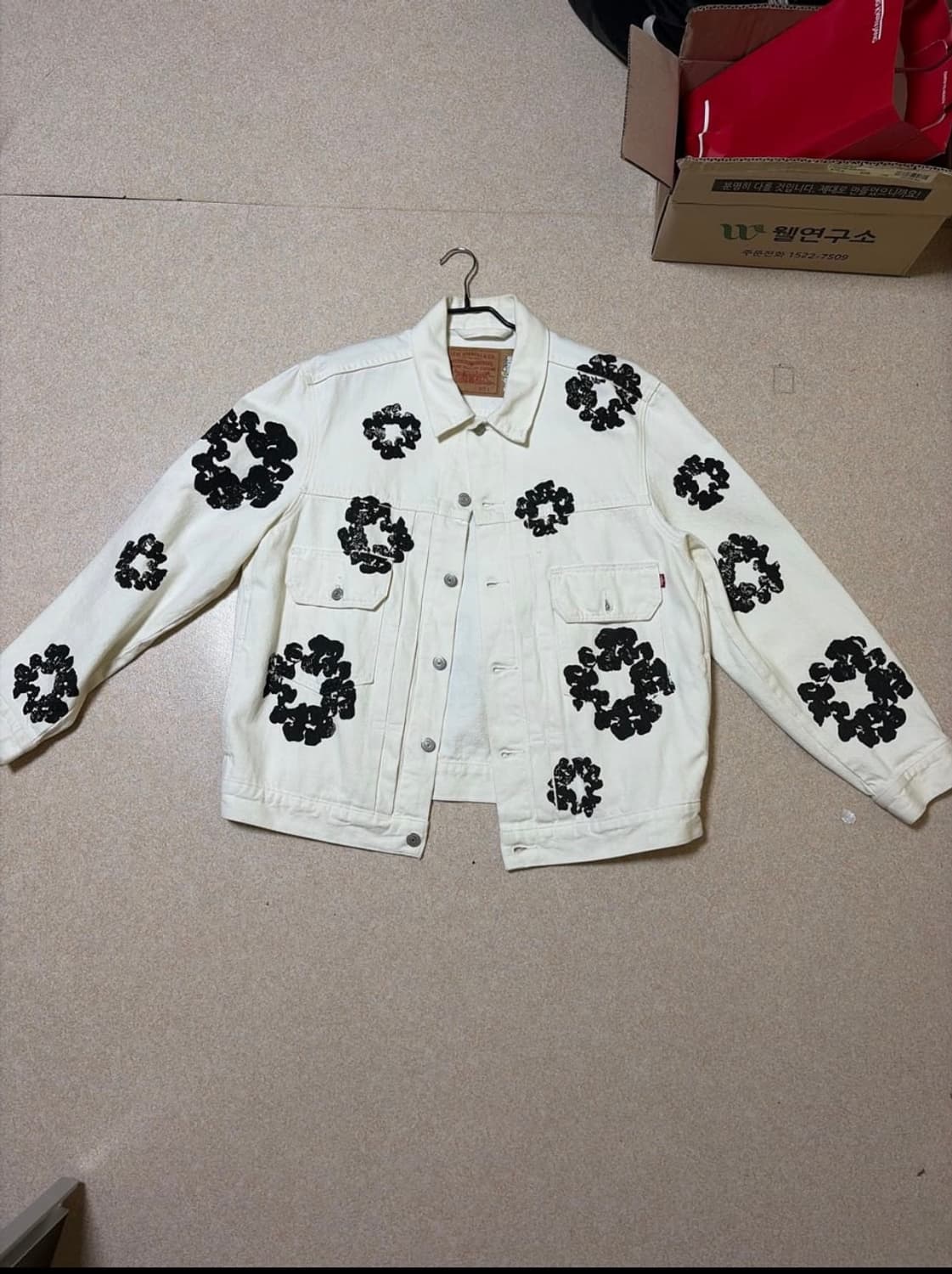 데님티어스 화이트 트러거자켓 상품이미지1