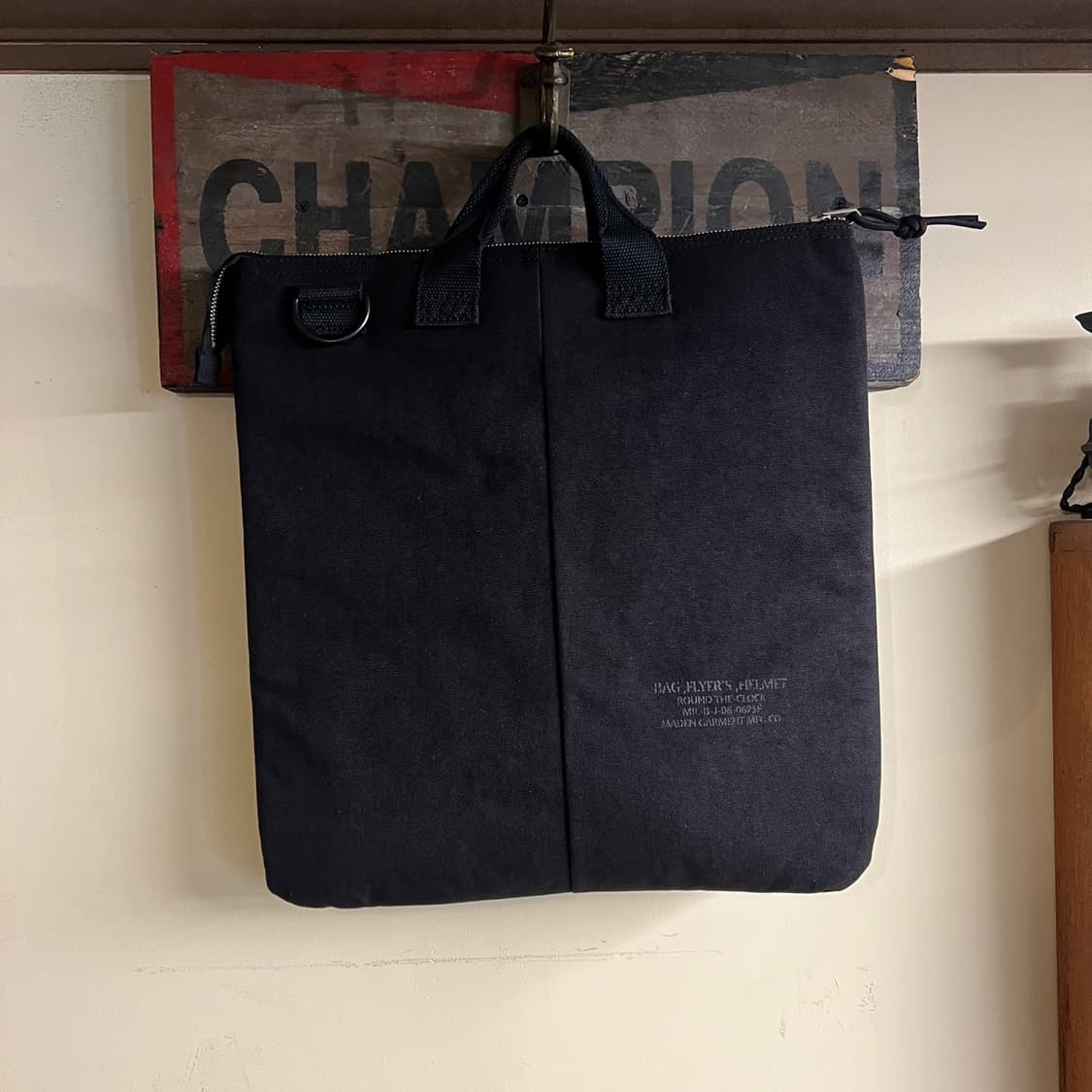 USA 캔버스 소재 헬멧백 블랙 새상품 크로스끈 포함 상품이미지4
