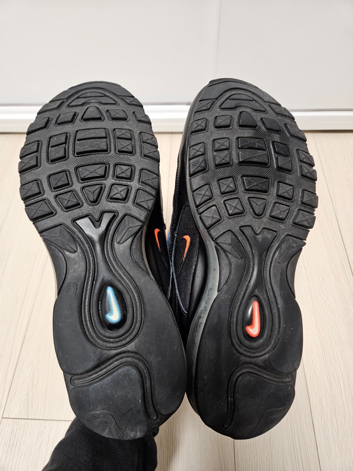 [265] 나이키 에어맥스 97 네온 서울 상품이미지6