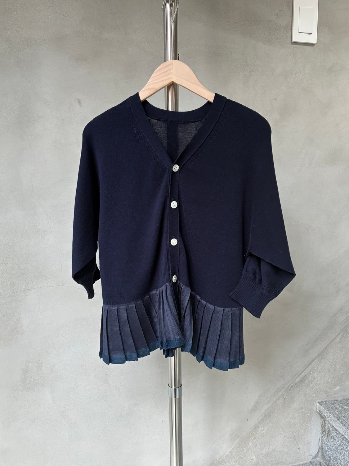 꼼데가르송 트리콧 플리츠 가디건 상품이미지1