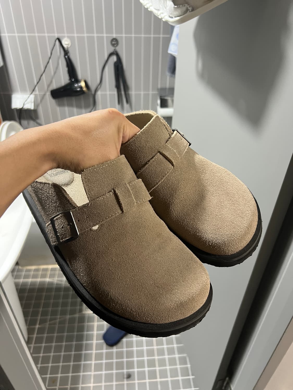 슈펜 Z9DY X SHOOPEN 오버솔 카우 스웨이드 버클 클러그 판매 상품이미지3