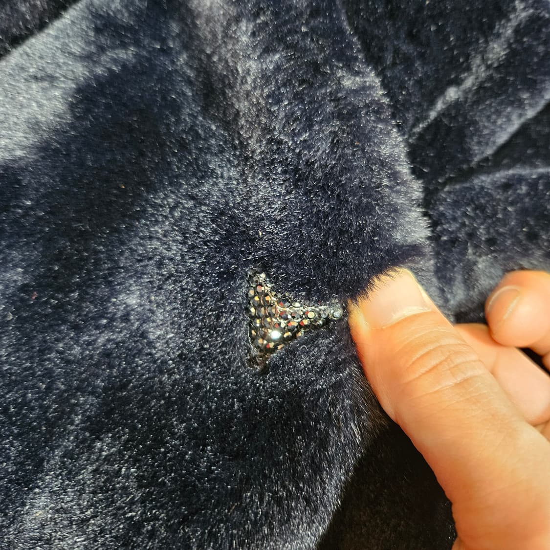 게스(GUESS) 네이비 에코퍼 집업 숏 자켓 S size 상품이미지3