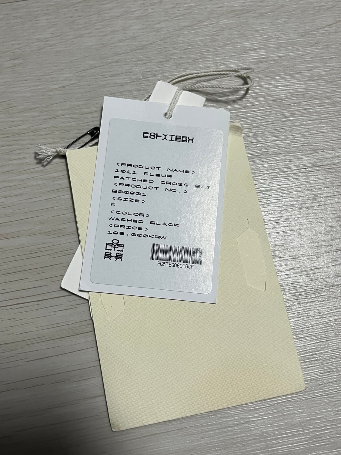 폴리테루 1011 플뢰르 패치드 크로스백 워시드 블랙 상품이미지7