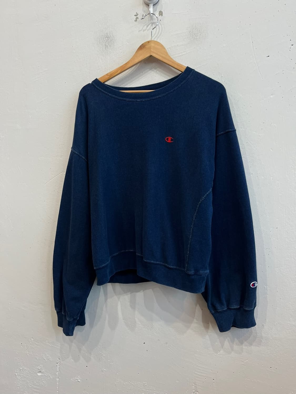 챔피온 리버스위브 인디고 스웻셔츠 맨투맨 상품이미지1