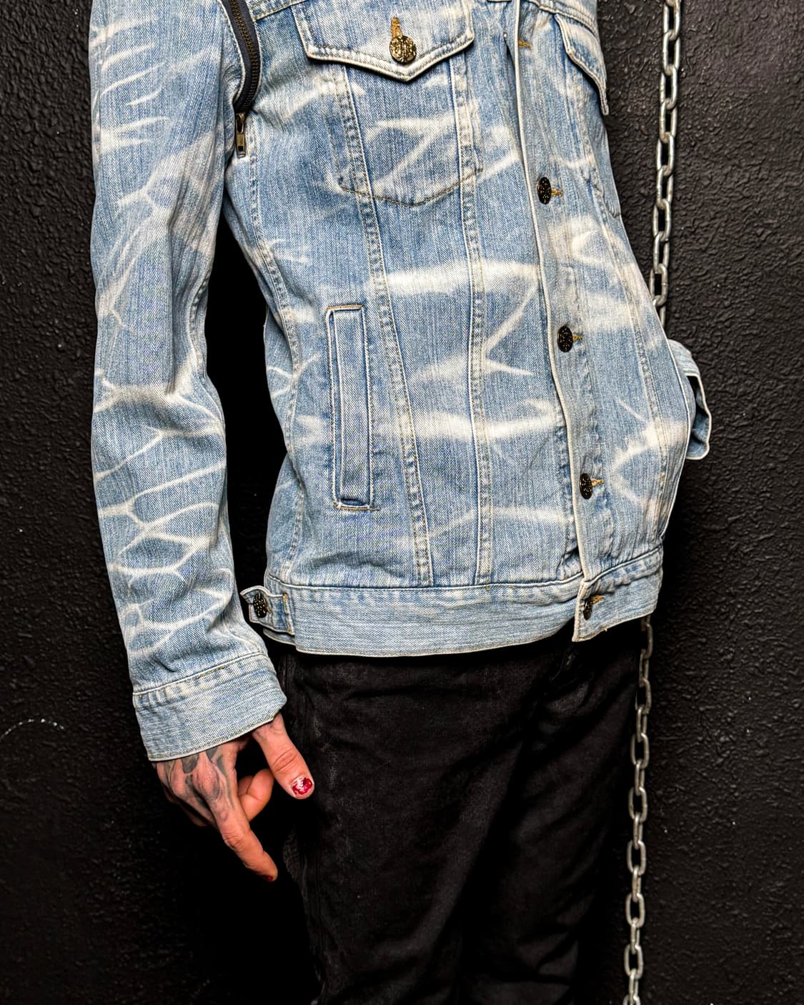 Bleached Stud Detail Denim Jacket 상품이미지4