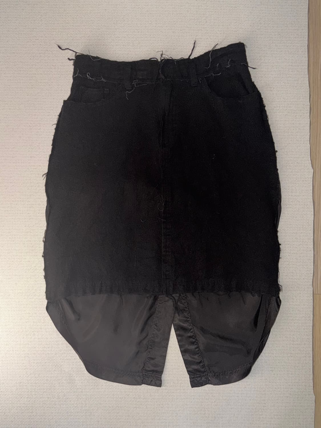 꼼데가르송 미디움 스커트 상품이미지1