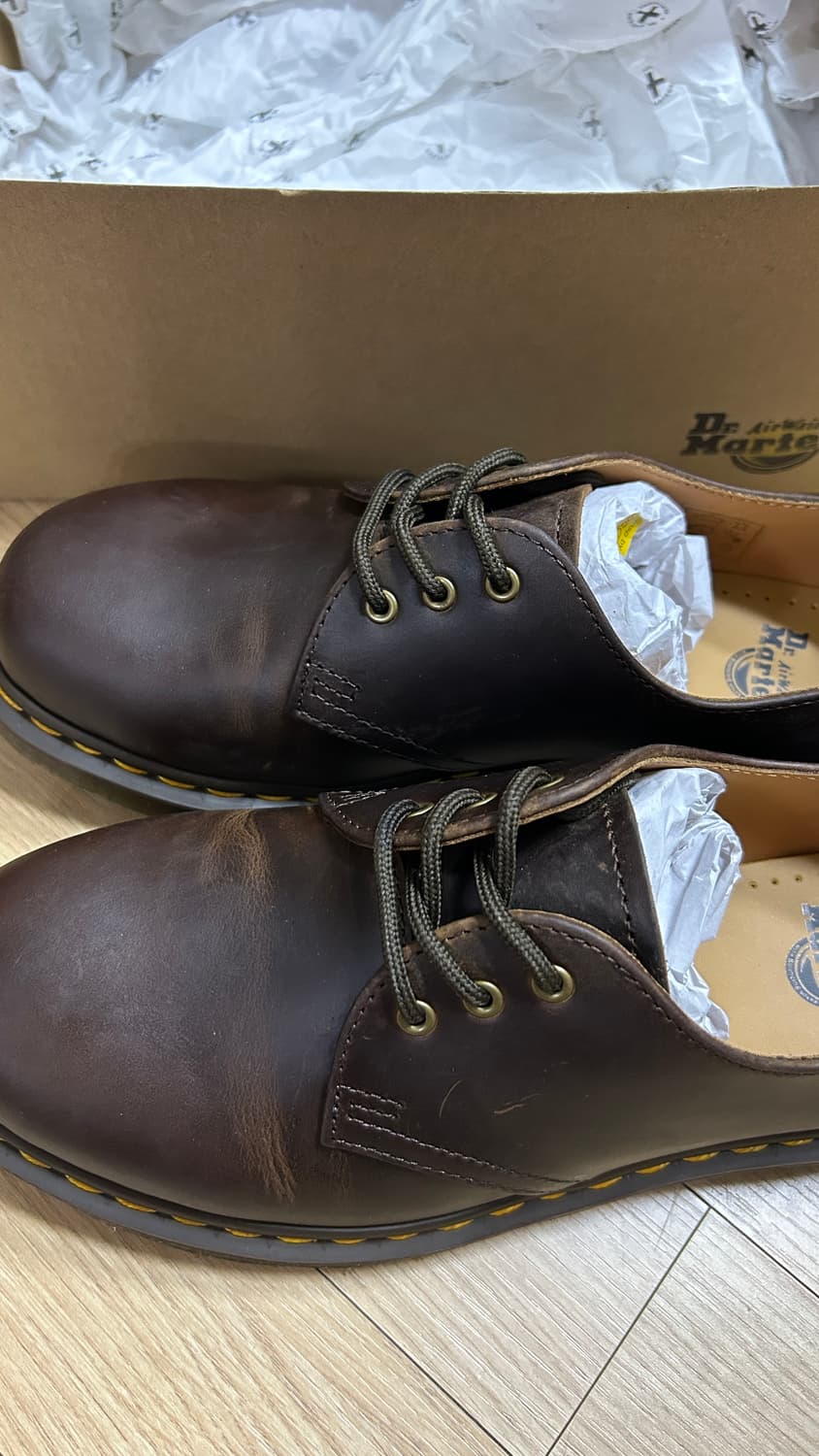 닥터마틴 1461 크레이지홀스 다크 브라운 240 상품이미지3