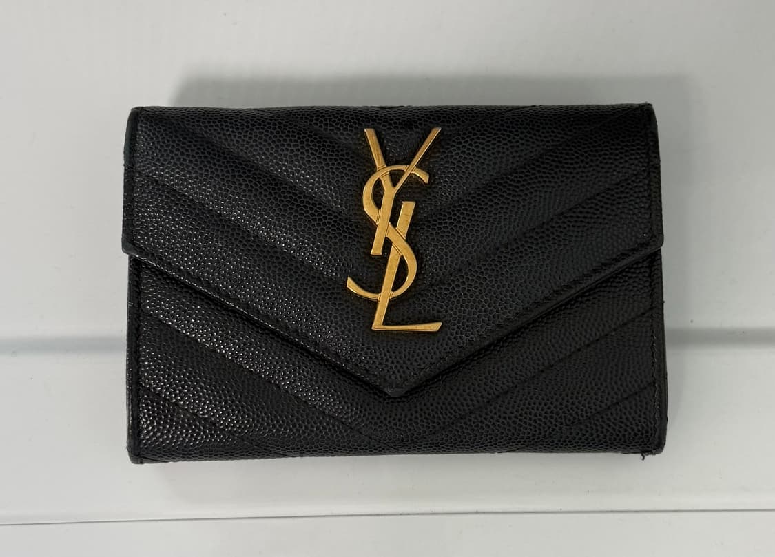 입생로랑지갑 상품이미지1