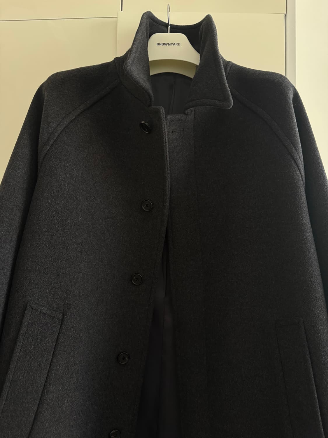 브라운야드 발마칸 코트 차콜 색상 4사이즈 상품이미지1