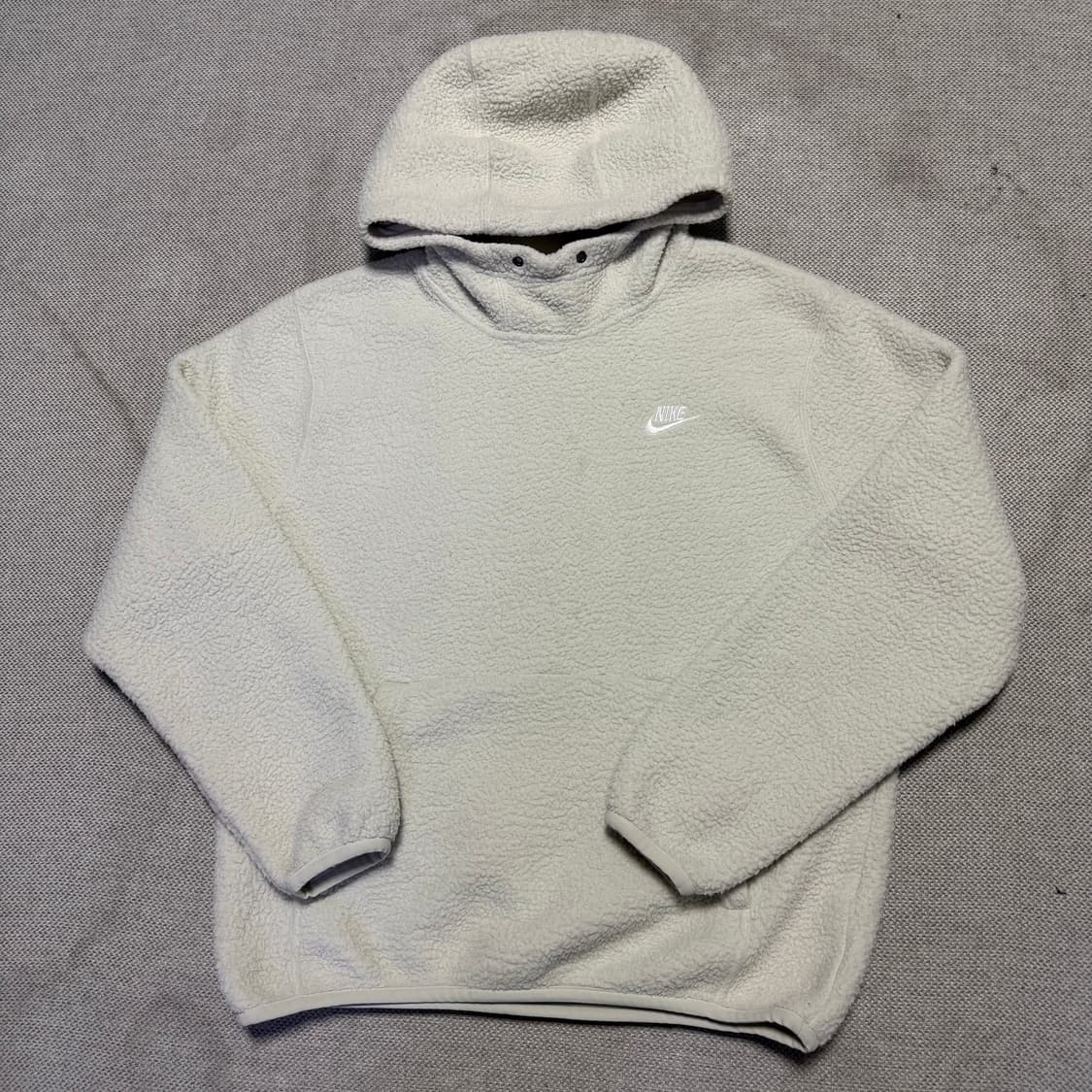 나이키 NSW 에센셜+ 셰르파 풀오버 후드 라이트 본 상품이미지1