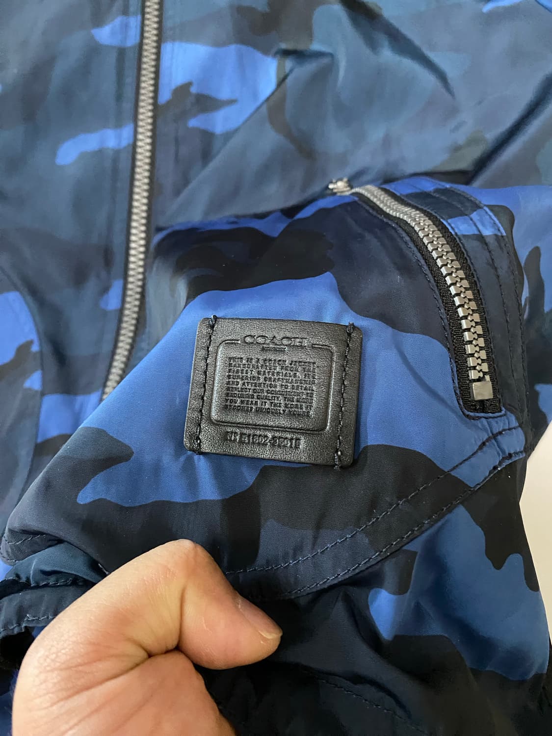 코치 카모플라쥬 후드 바람막이 M 상품이미지5