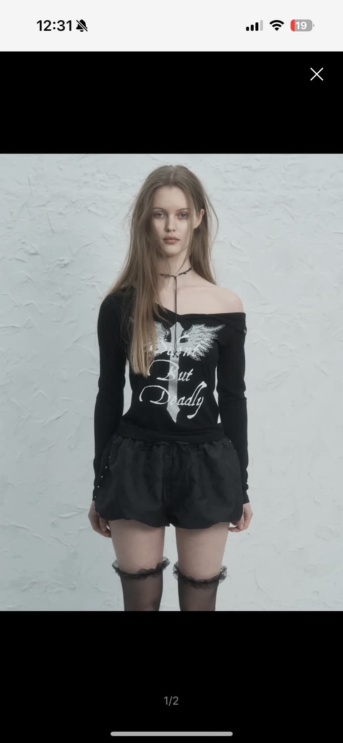 셋업이엑스이 브이넥 크로스 탑 블랙 상품이미지1