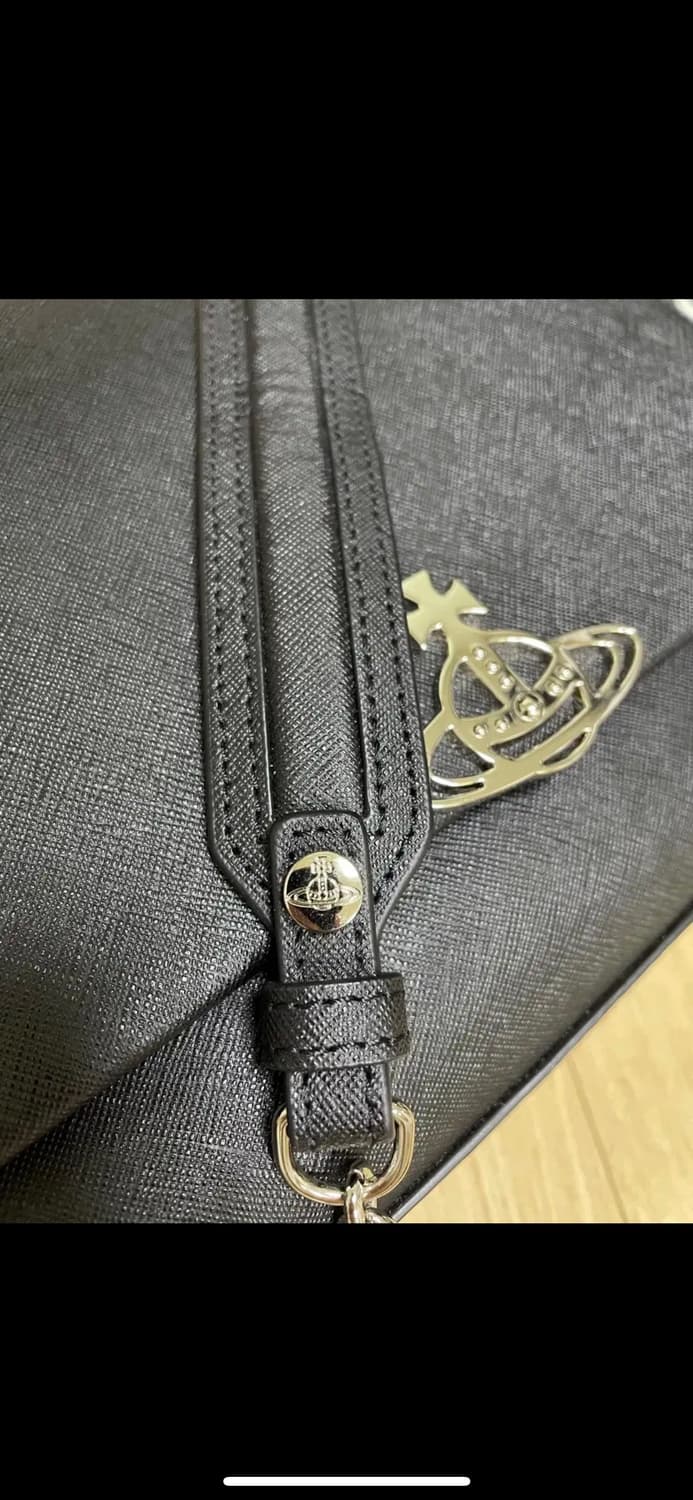 비비안웨스트우드 루시 미디엄 바디백 가방  상품이미지3