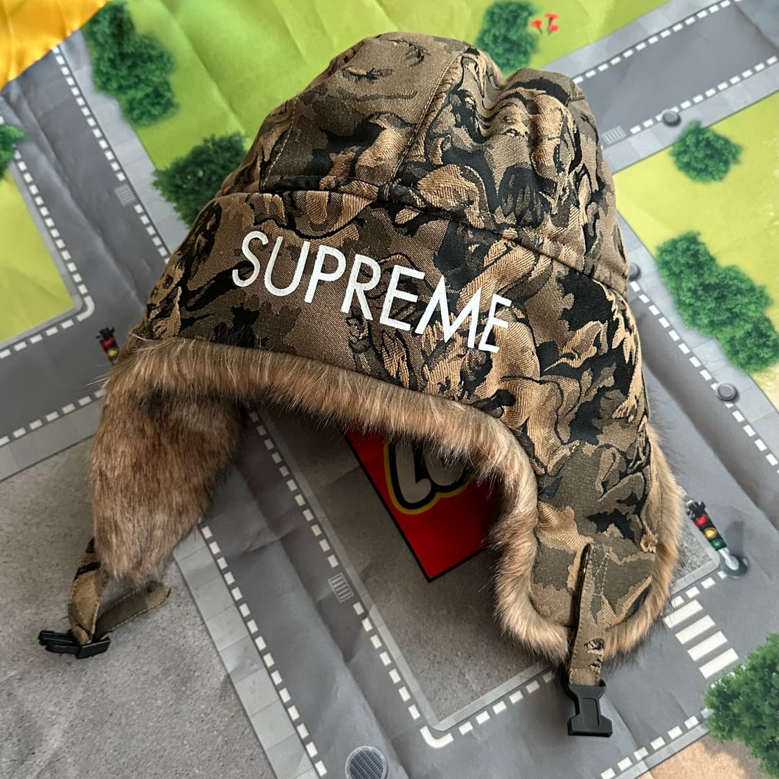 슈프림 체럽 트루퍼 햇 골드 16FW 상품이미지4