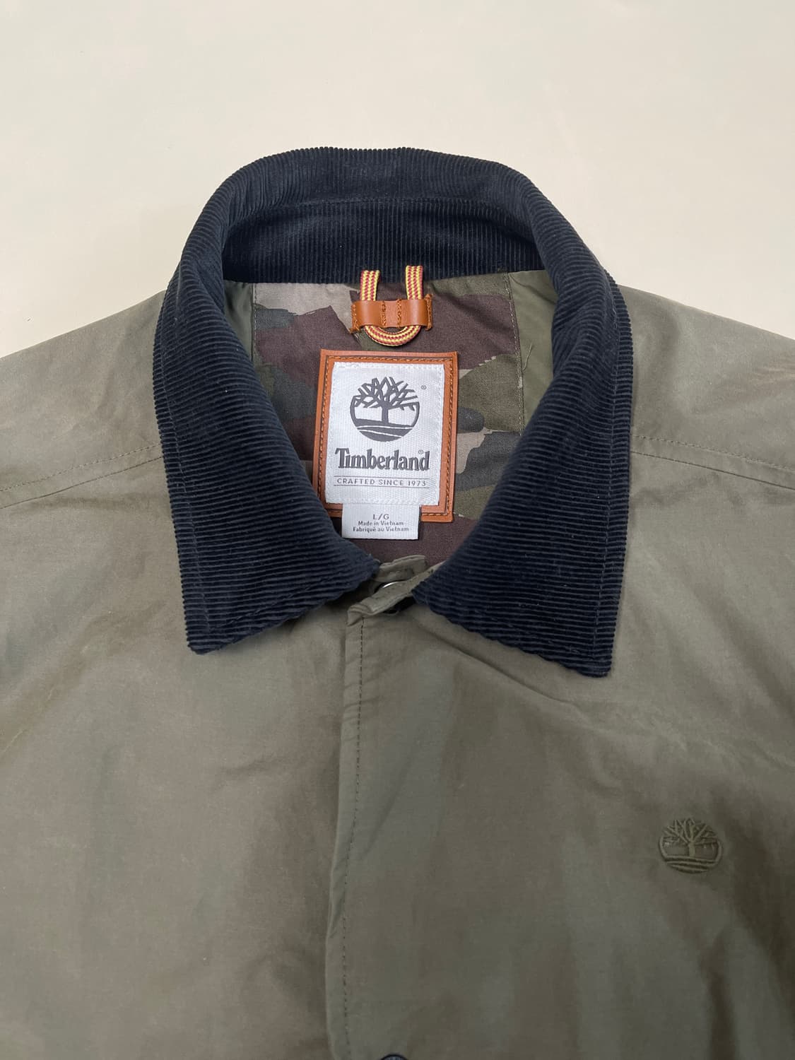 팀버랜드 카키 컬러 빈티지 초어재킷 상품이미지3