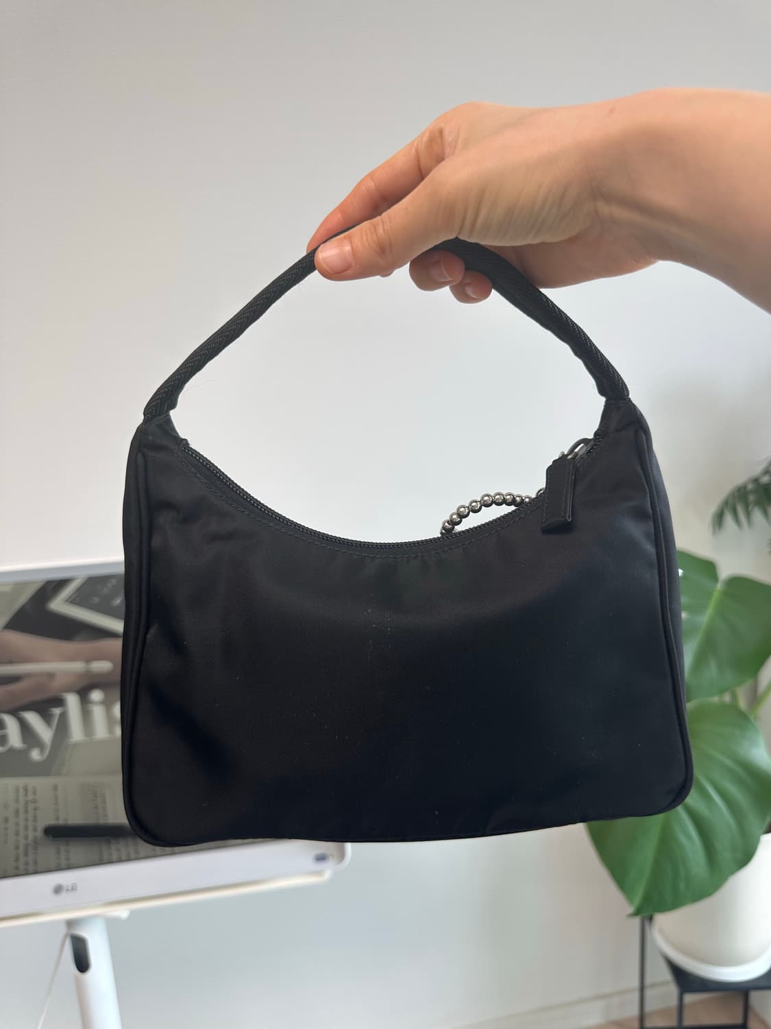 프라다 포코노 나일론 호보백 숄더백 토트백 미니 블랙 상품이미지5