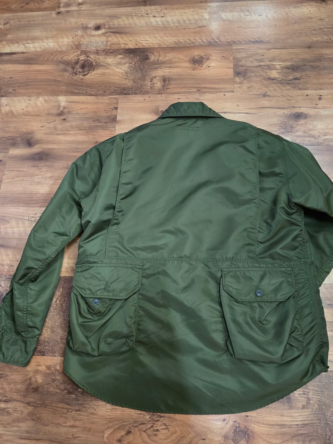 엔지니어드 가먼츠 상의 판매합니다 상품이미지2