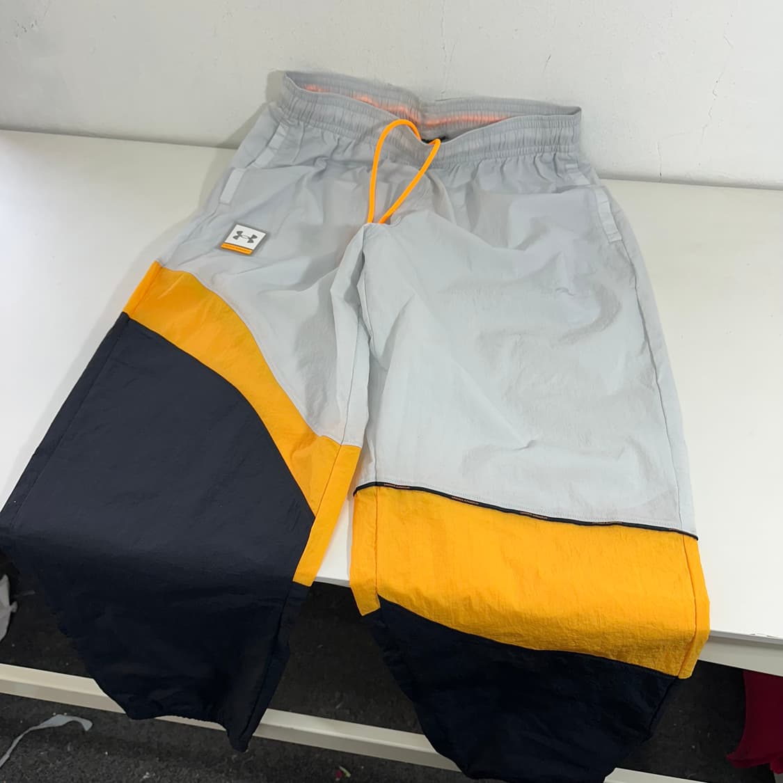 L-XL 언더아머 삼색 우븐 조거팬츠 상품이미지3