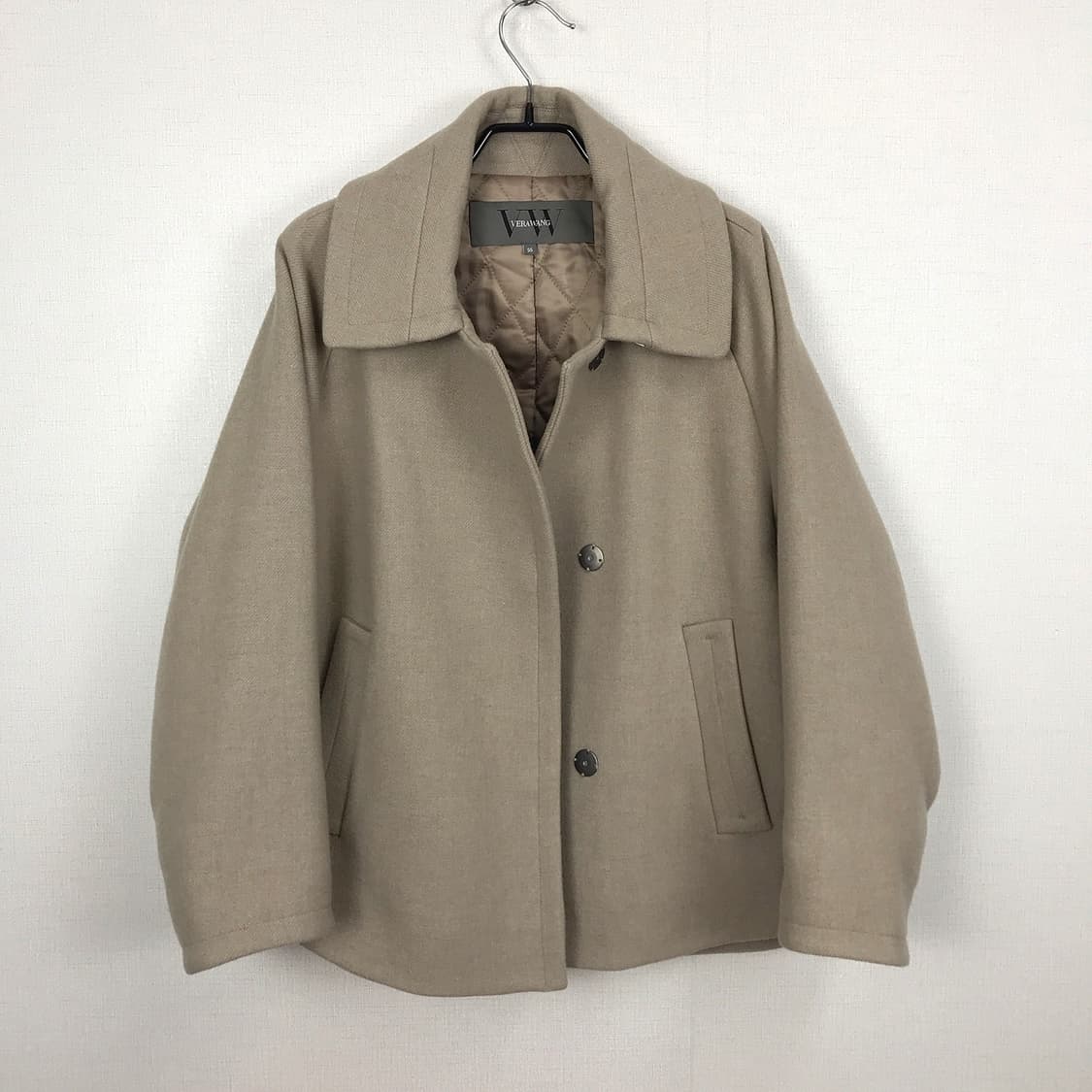 베라왕 VERAWANG 세미오버핏 숏 하프 코트 여성55 상품이미지2