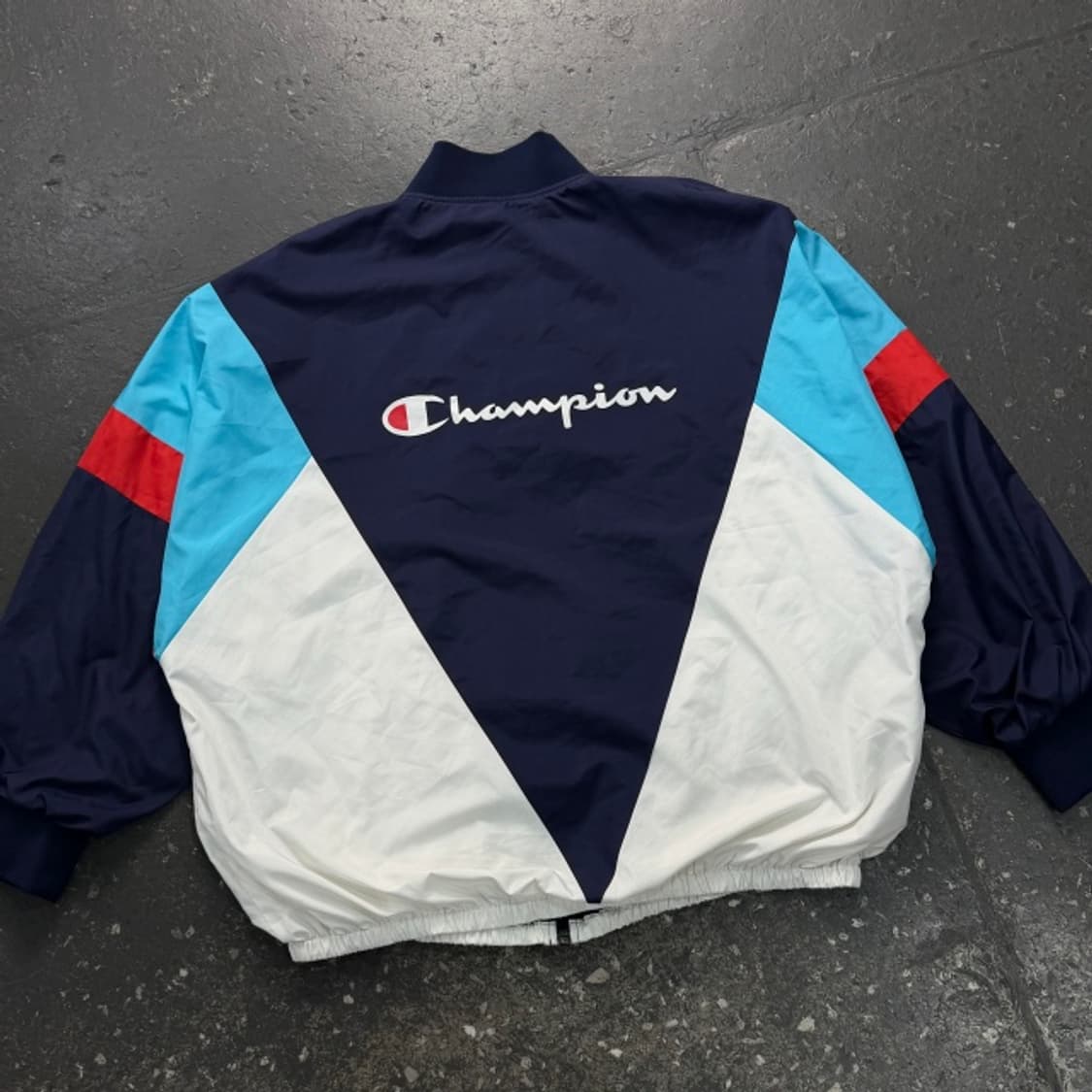 100 챔피언 오버핏 올드스쿨 바람막이  상품이미지5