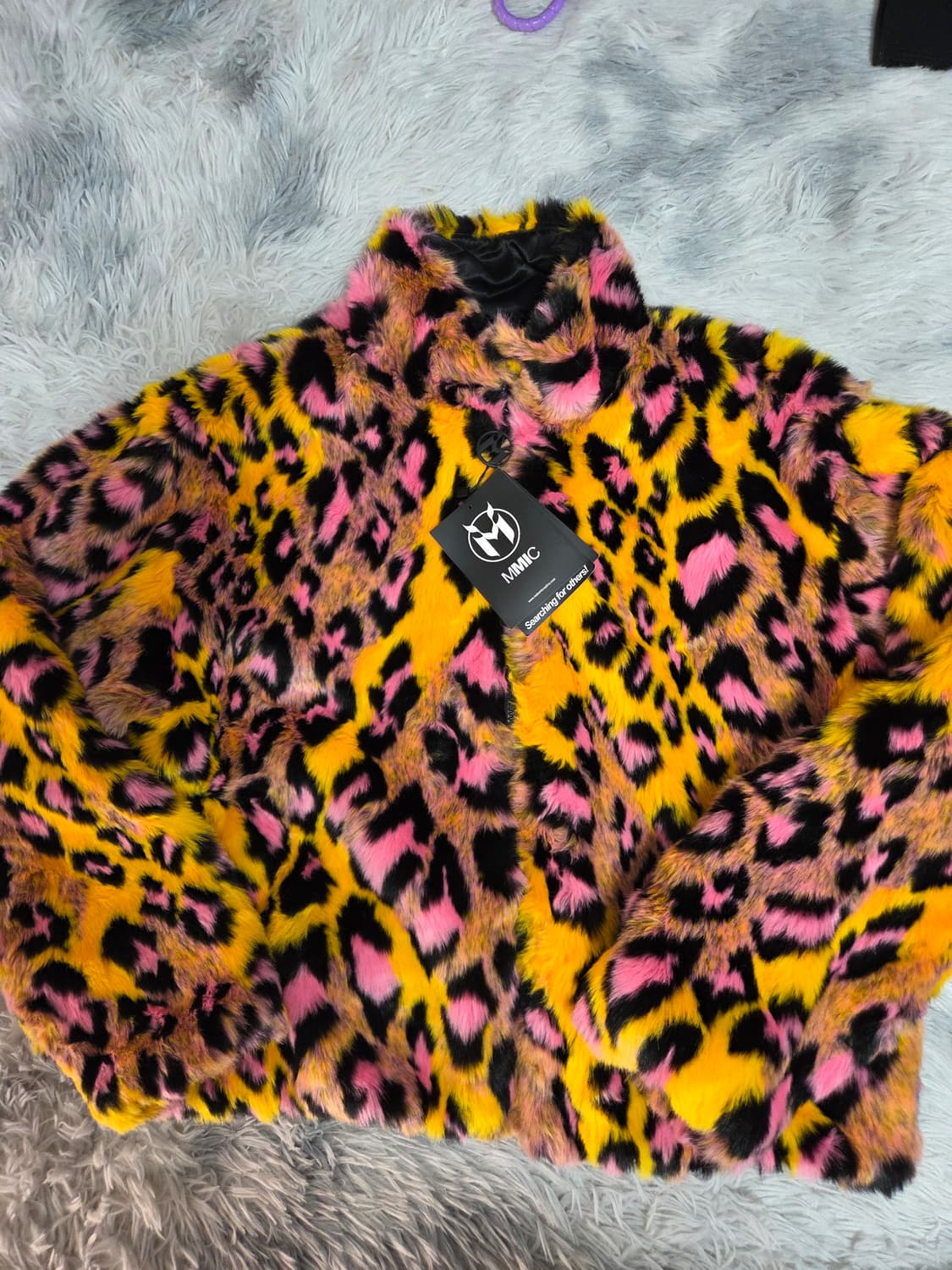 MMIC 오버핏 퍼 자켓 옐로우 레오파드 새상품 상품이미지2