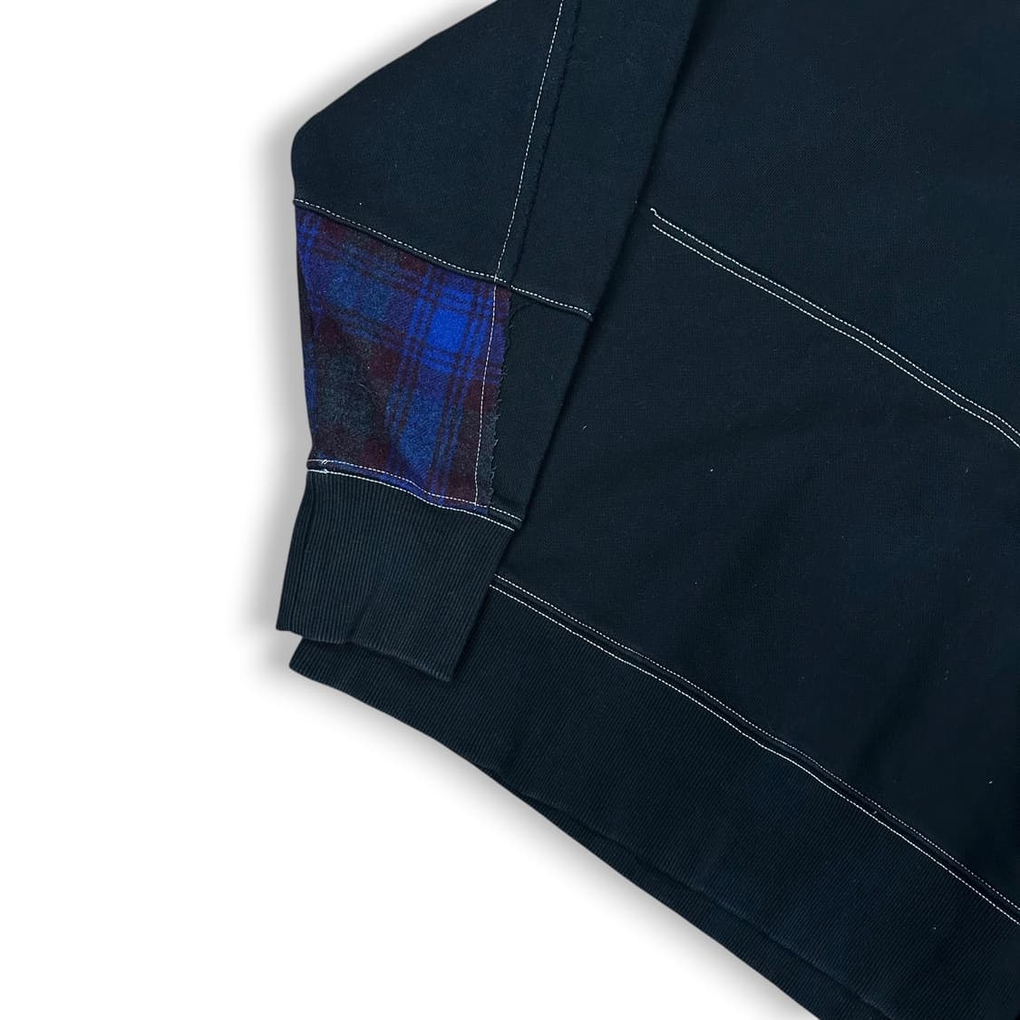 앤더슨벨 울패치 맨투맨 상품이미지4