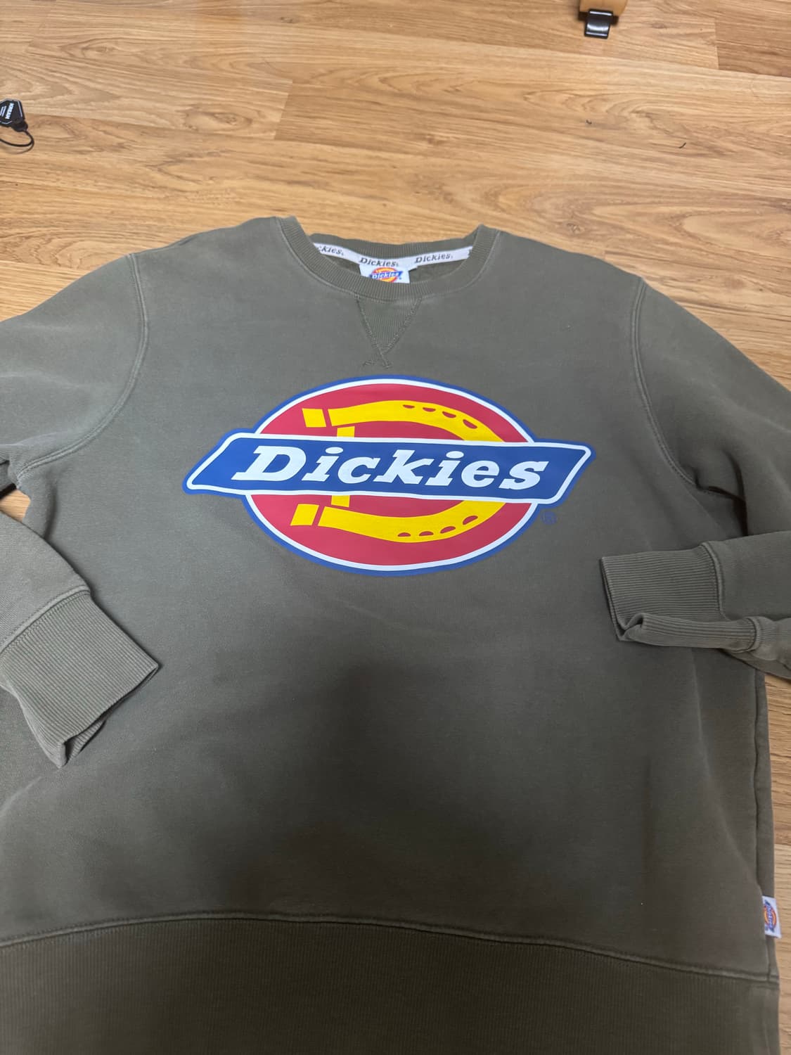 디키즈 초록 카키 맨투맨 상품이미지2