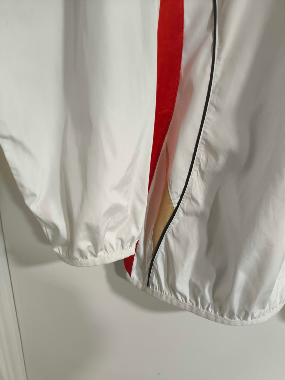 110 데상트 아노락 바람막이 반집업 운동복 화이트 상품이미지4