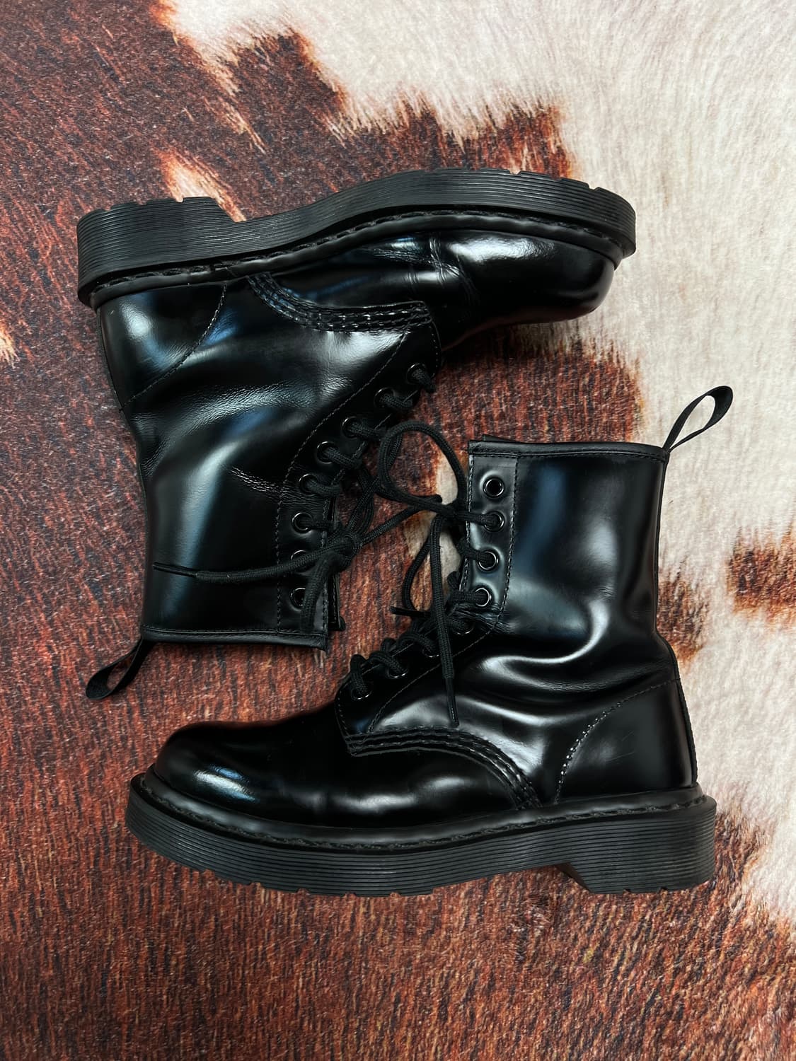 [36] 닥터마틴 1460 스무스 모노 8홀 워커 상품이미지1