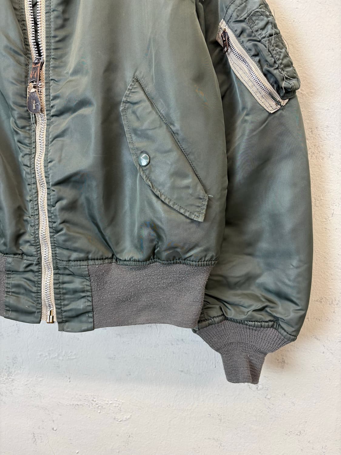 알파인더스트리 90s USA 오리지날 ma-1 항공점퍼 상품이미지3