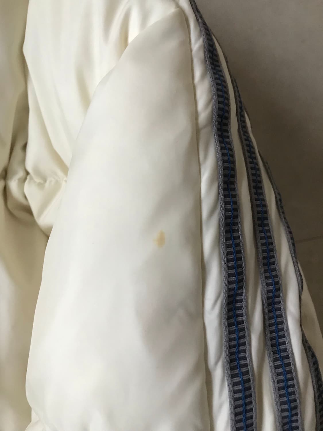 아디다스 아이보리 90s 패딩 상품이미지10