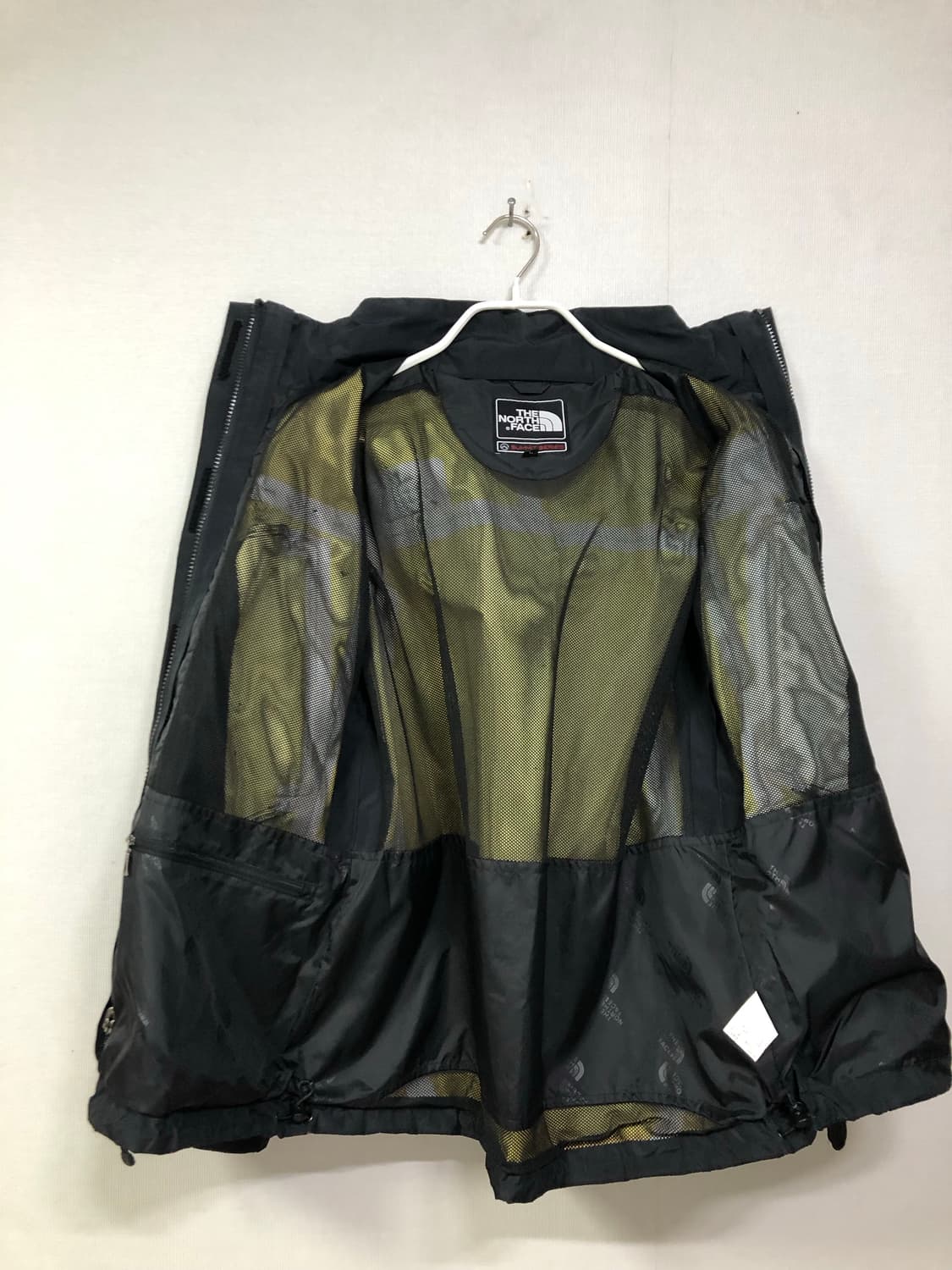 노스페이스 여성 써밋시리즈 고어텍스 프로쉘 바람막이 자켓 _ 블랙 90L 상품이미지9