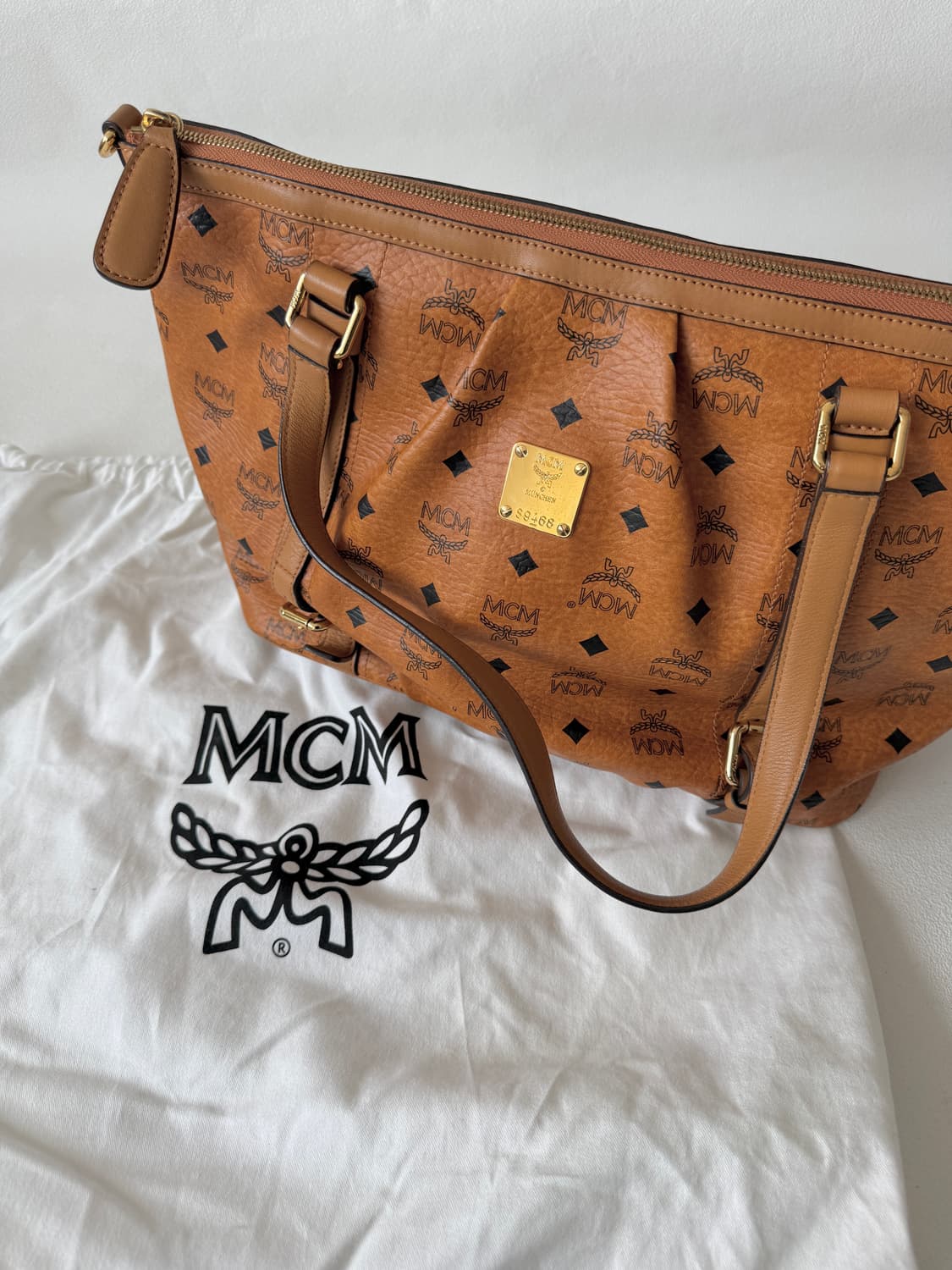 엠씨엠(MCM) 토트 크로스백(더스트백 포함) 상품이미지2