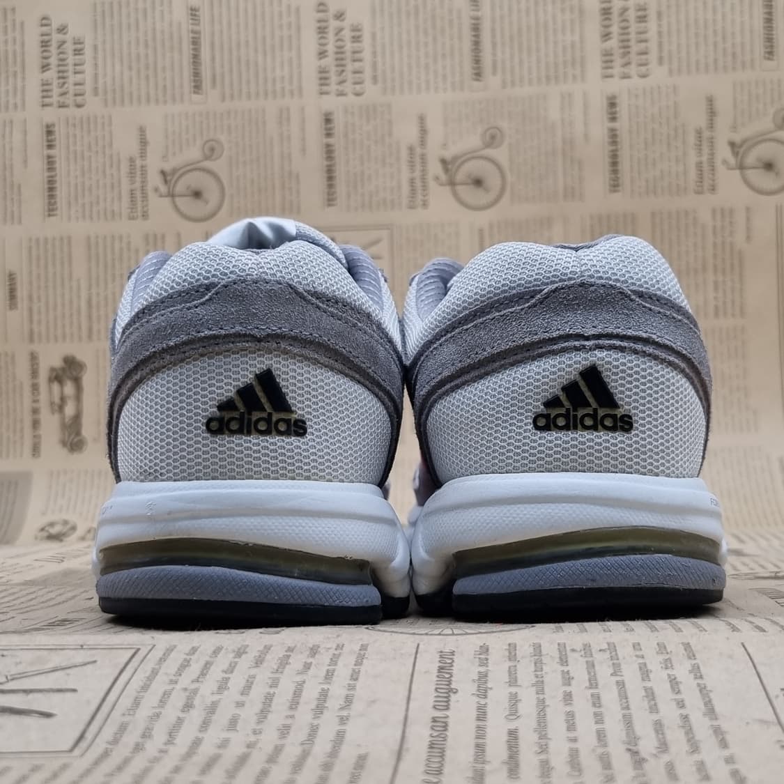 아디다스 이큅먼트10 여성운동화240  상품이미지4