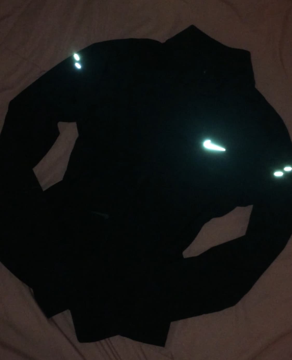 나이키 스위프트 드라이 핏 풀집 미드 레이어 러닝 탑 핸드워머 상품이미지5