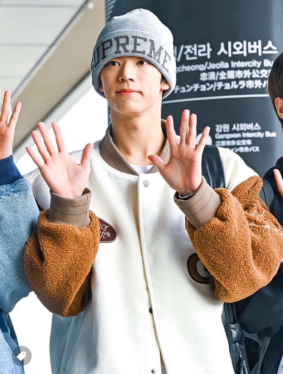 슈프림 비니 뉴에라 바시티 비니 상품이미지4