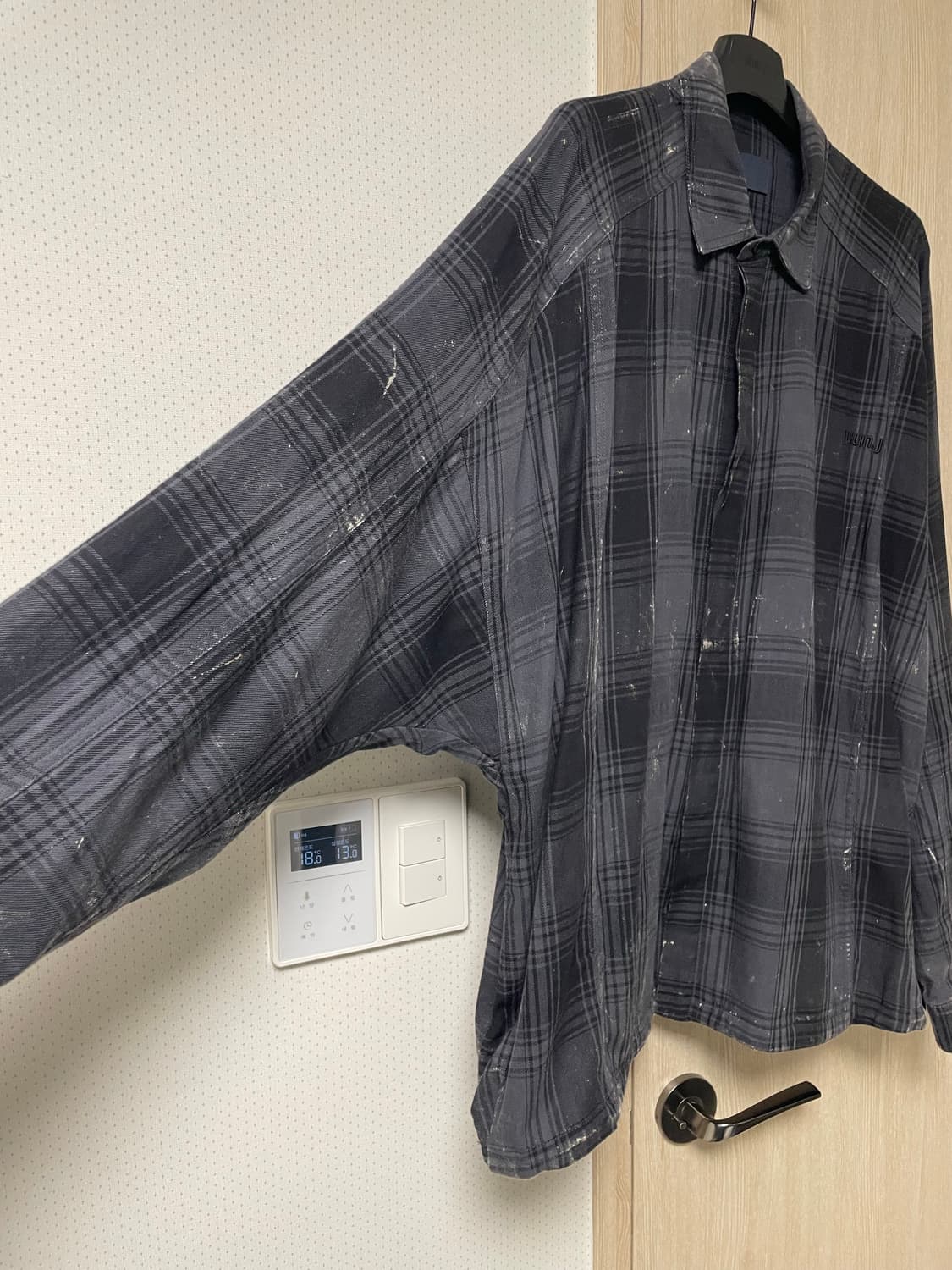 52사이즈 새상품, 준지 26ss 아일랜드 워싱 그레이 체크 코치셔츠 상품이미지2