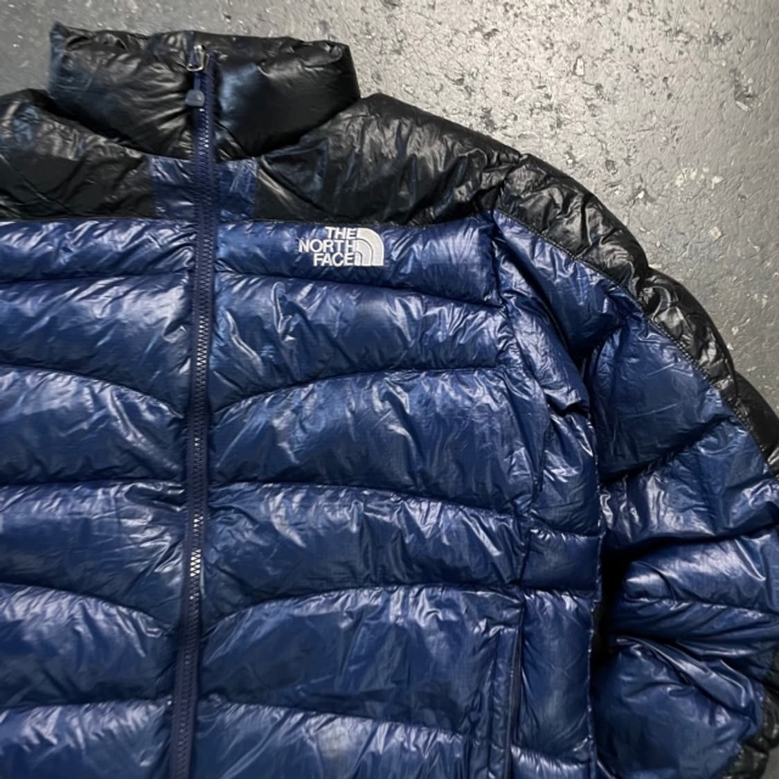 95-100 노스페이스 퀀텀 800 퍼텍스 유광패딩 상품이미지2