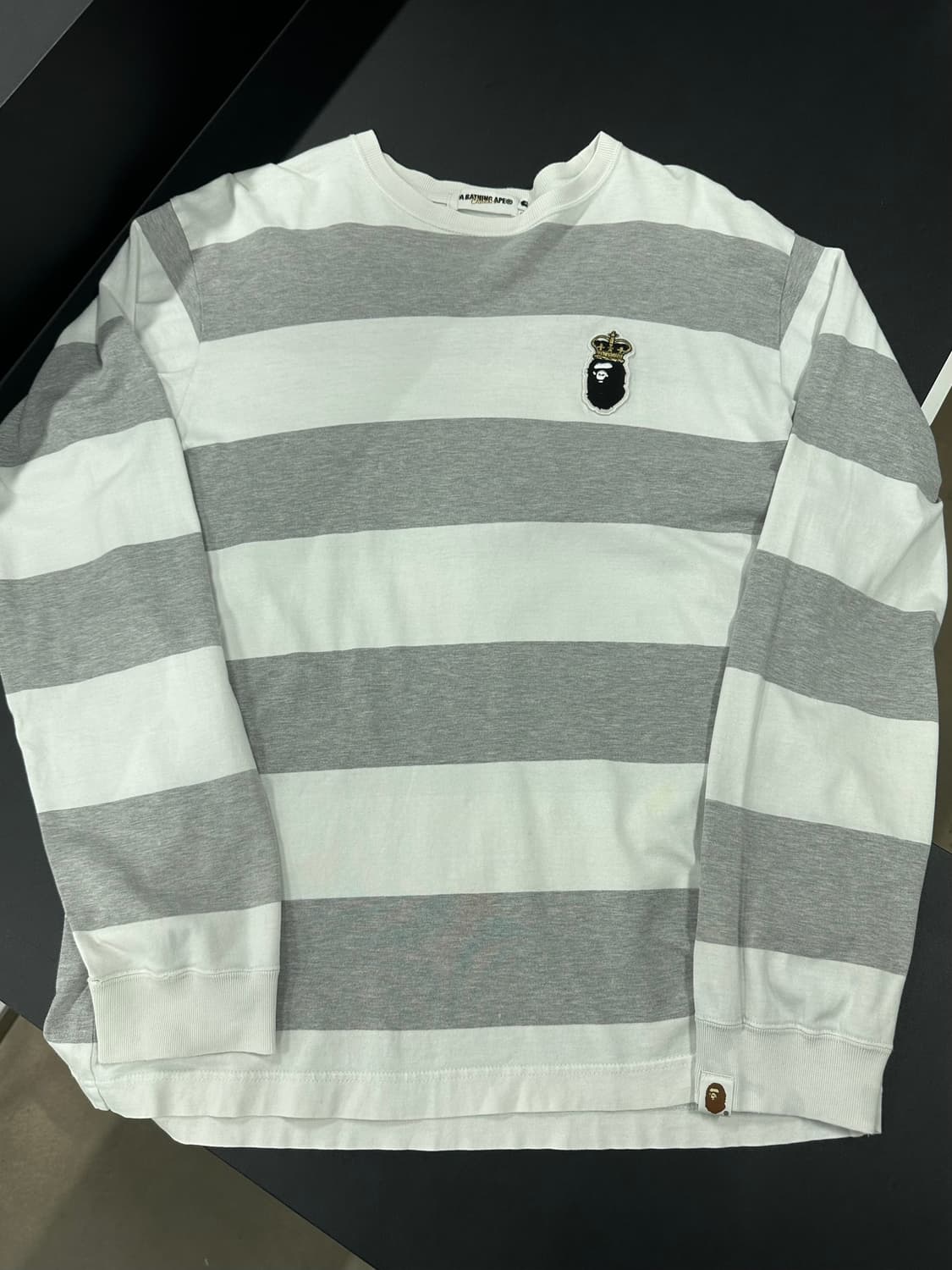 베이프 그레이 스트라이프 크라운 자수 긴팔 슬리브 상품이미지4