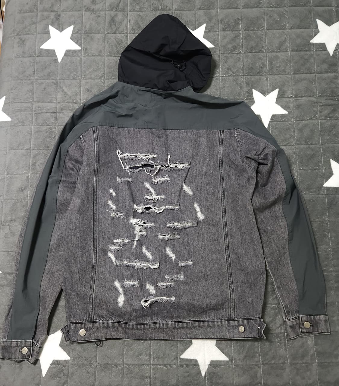 더뮤지엄비지터 하이브리드 데미지 윈드브레이커 자켓 상품이미지2