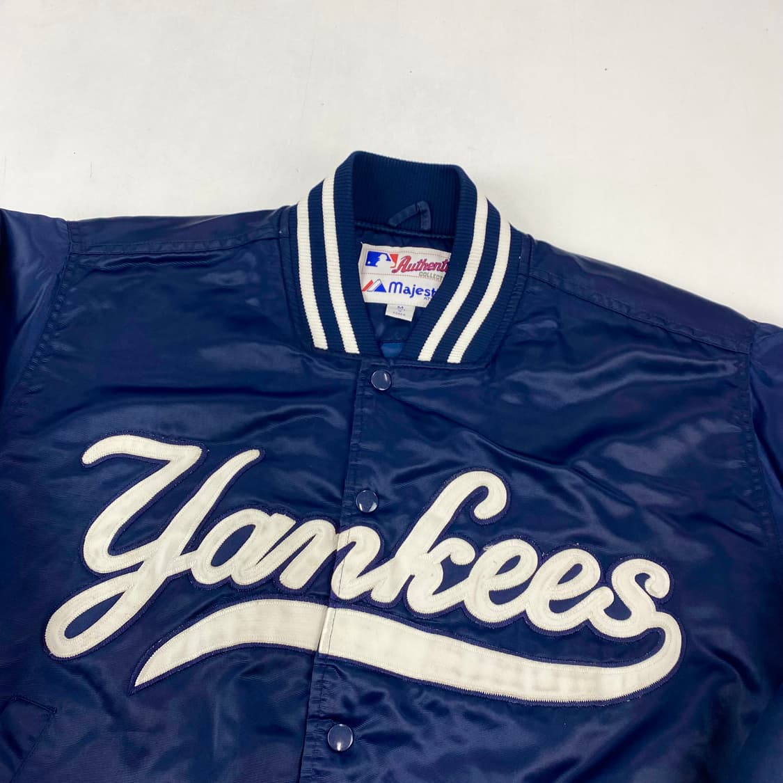 마제스틱 MLB 뉴욕 양키스 자수 빅로고 네이비 바시티 점퍼 (103) 상품이미지3