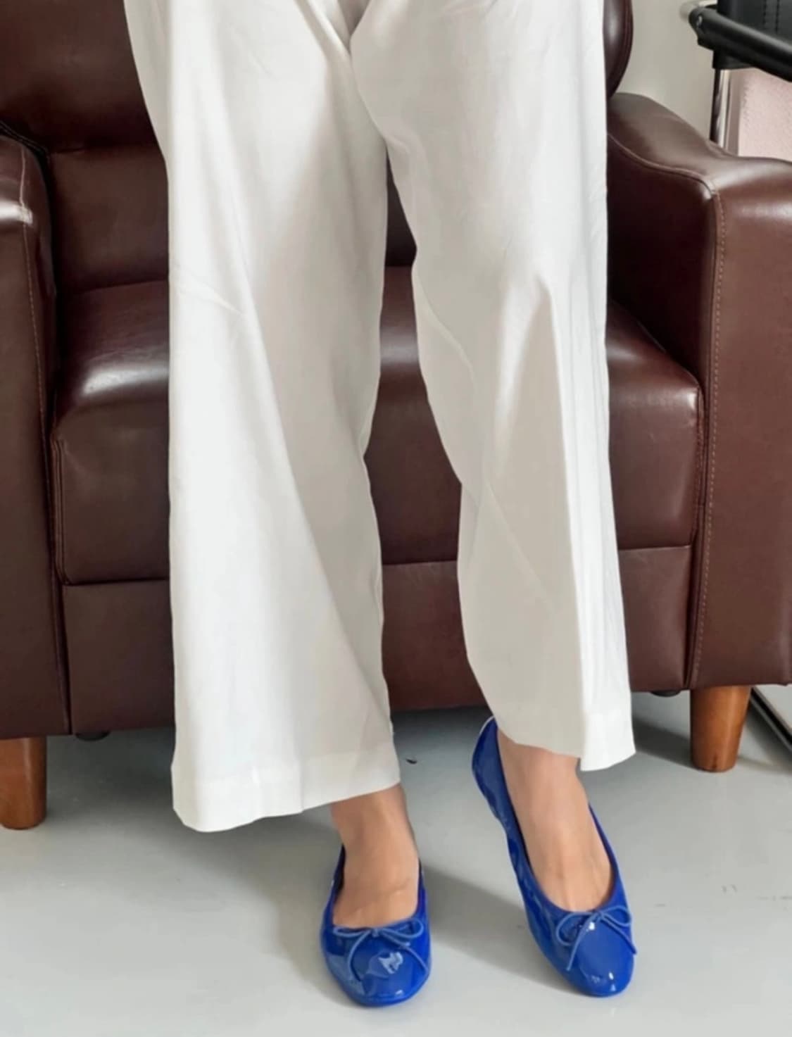 깔량)애나멜 말랑이 블루 플랫슈즈 230(새상품) 상품이미지5