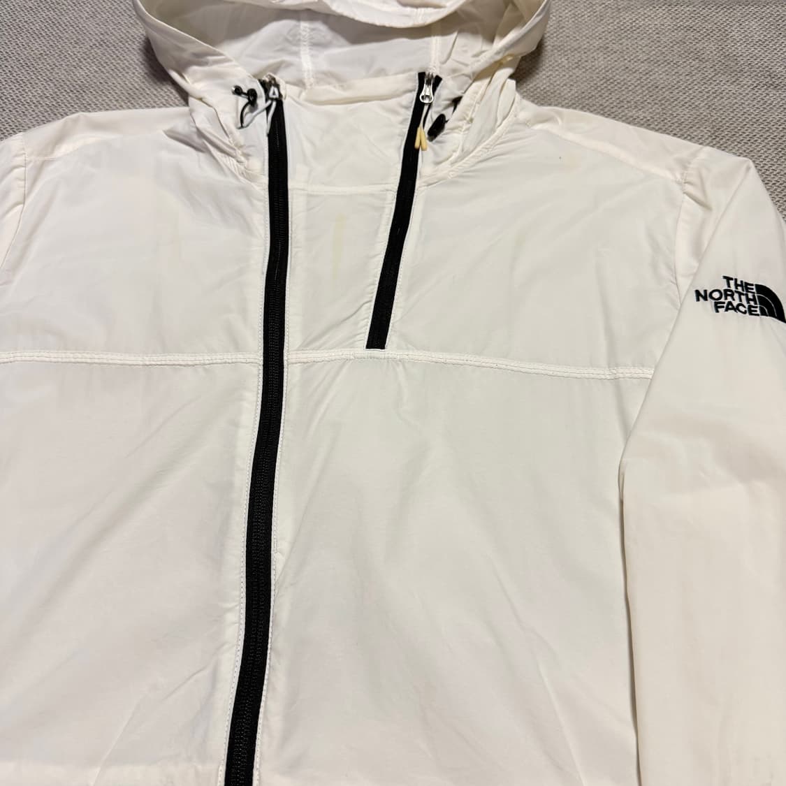 노스페이스 화이트라벨 경량 바람막이 자켓 상품이미지2