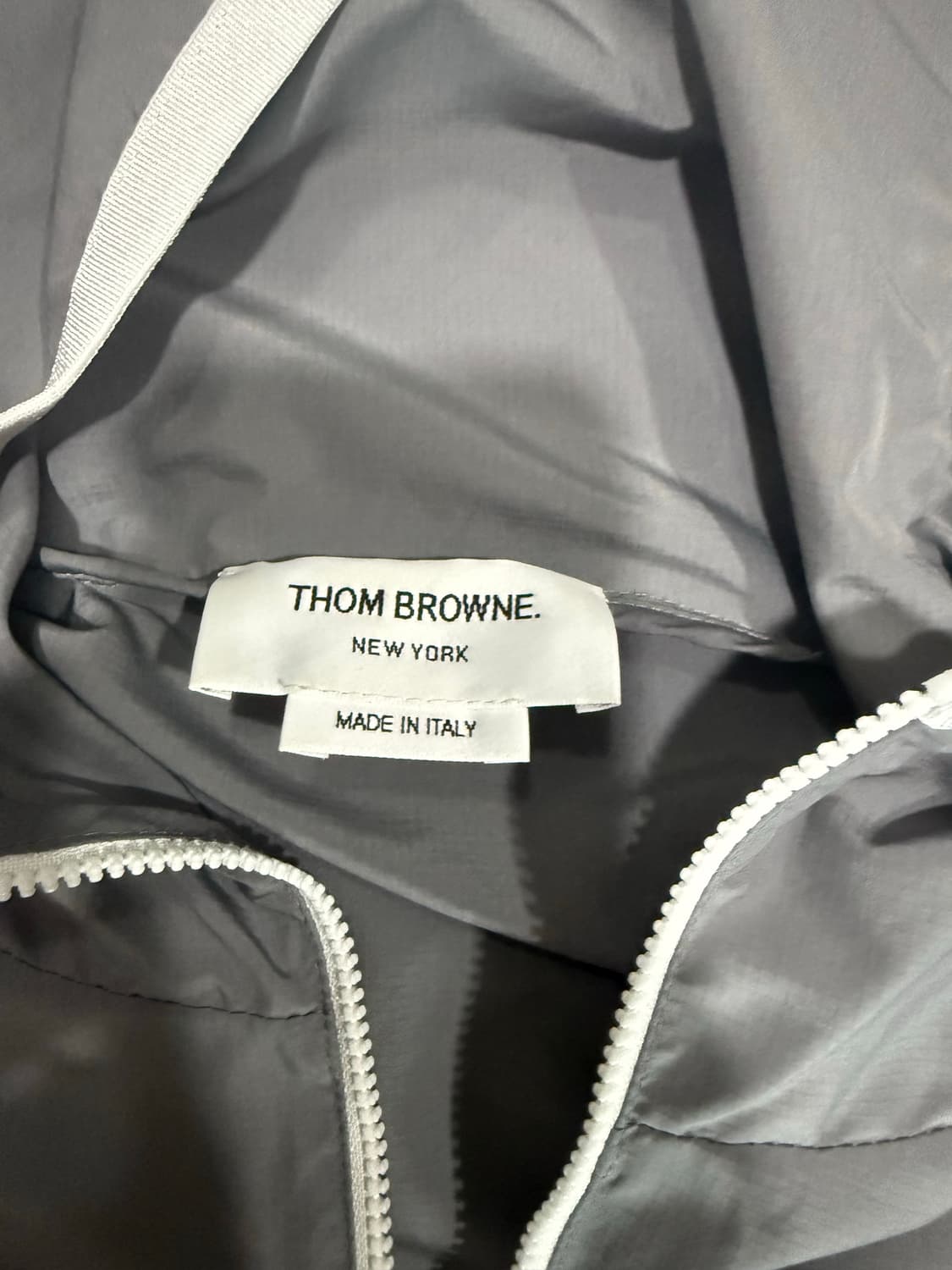 [당일출고,2사이즈] 새상품급 톰브라운 립스탑 바람막이 상품이미지4