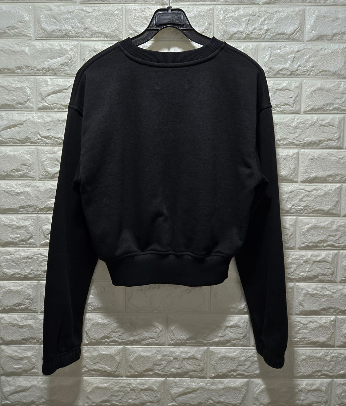 캘빈클라인 스몰로고 크롭 맨투맨 스웨트셔츠 90 상품이미지7