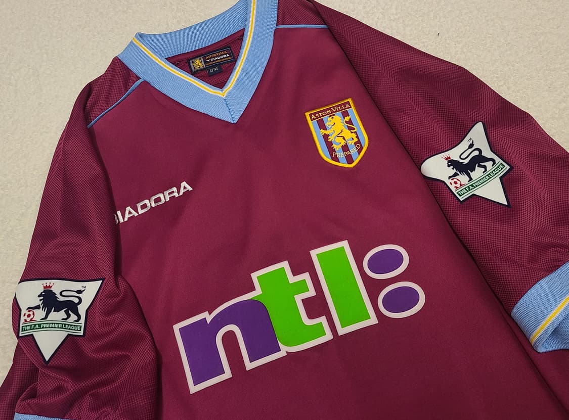 아스톤빌라 01-02 지놀라 유니폼 상품이미지3