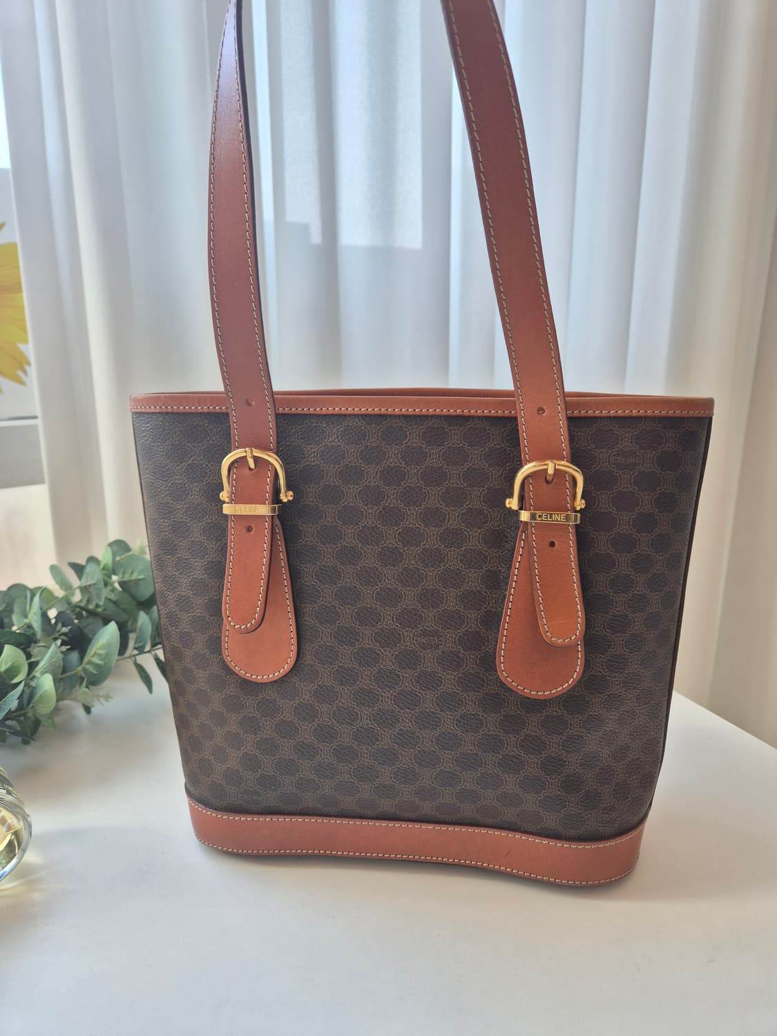 셀린느 마카담 트리옹프 토트백 숄더백 상품이미지4