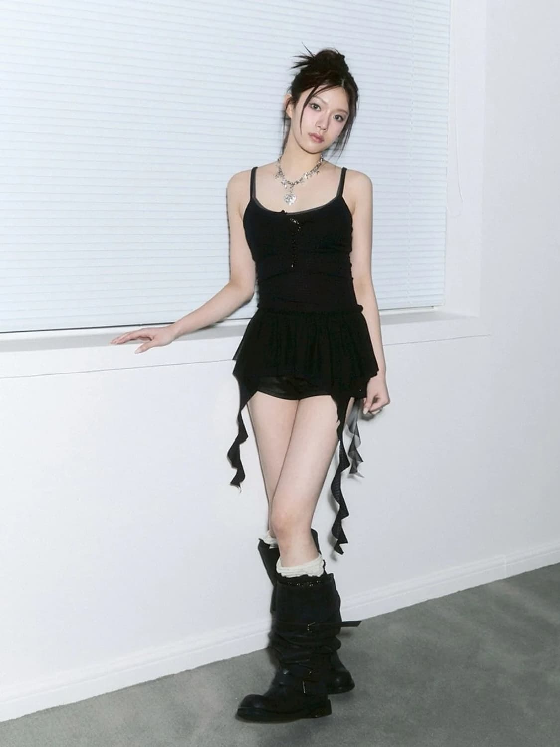 [ONE SIZE] 체리퀴리 프릴 레이어드 슬리브리스 블랙 상품이미지2