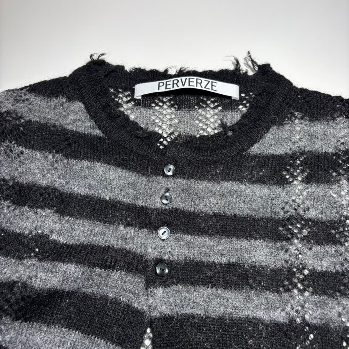 F) PERVERZE THICK STRIPE KNIT CARDIGAN 상품이미지5
