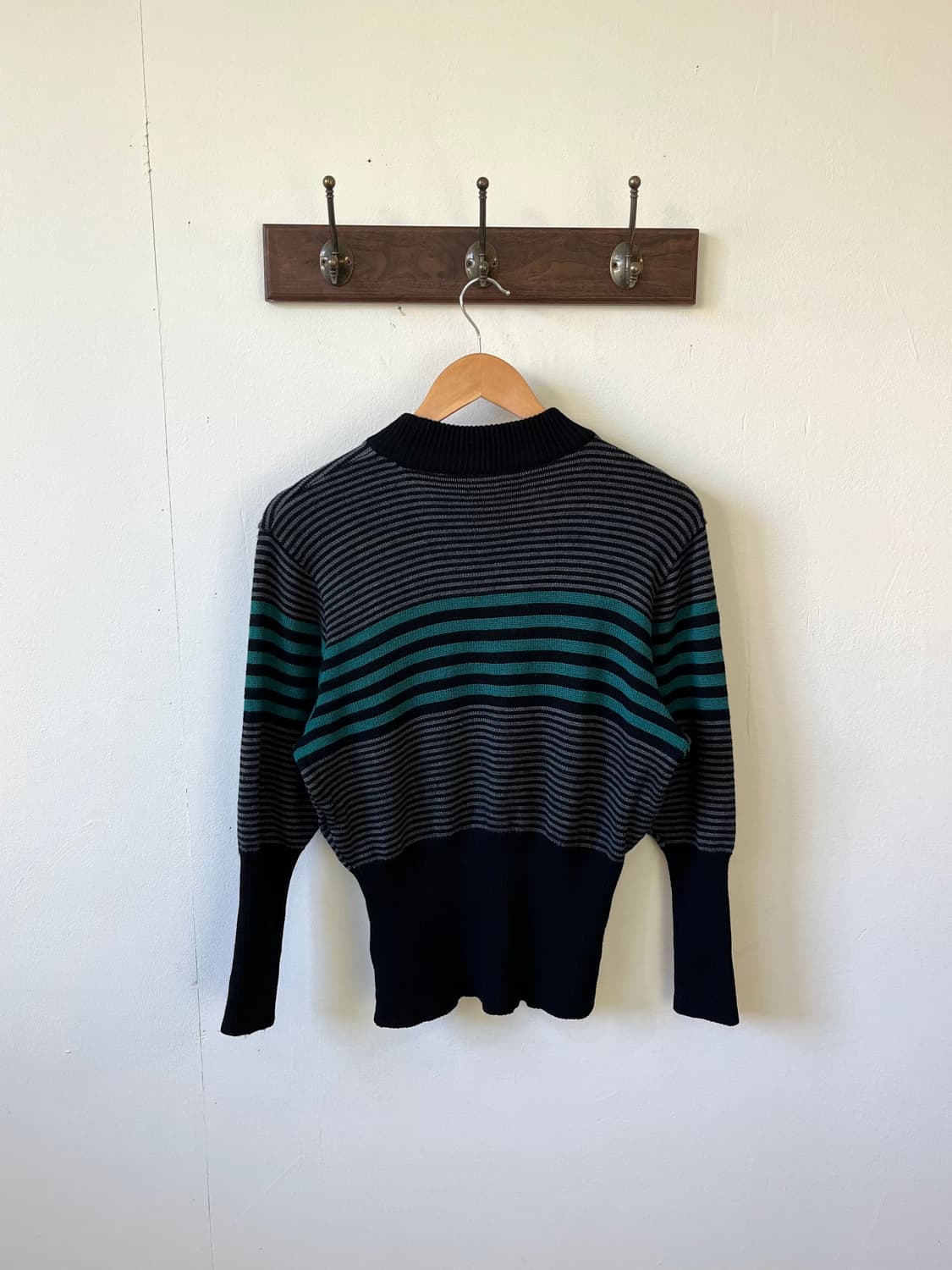 Karl Lagerfeld 홀터넥 스웨터 상품이미지4